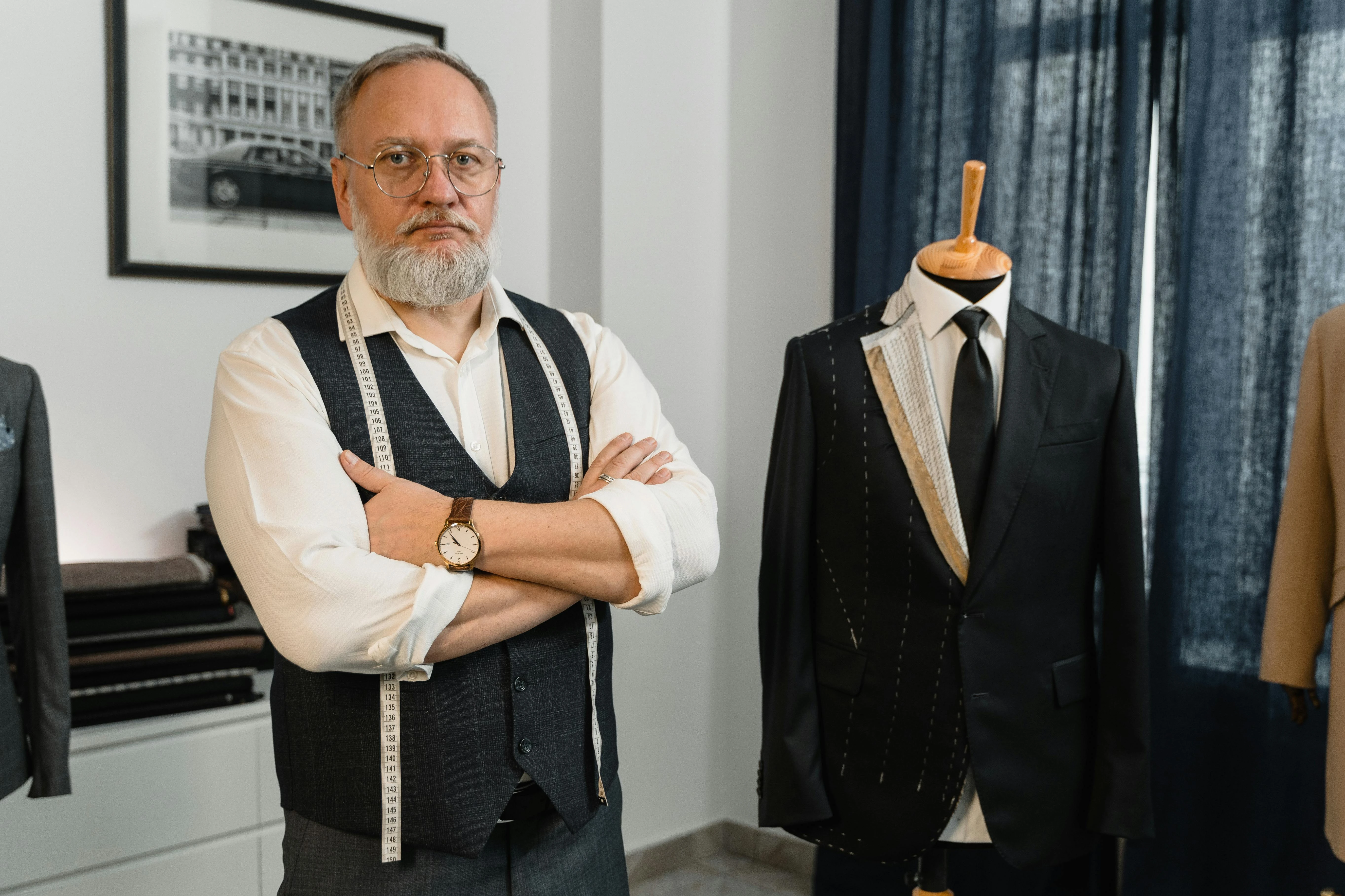 Klasik tarzda el yapımı gözlük modeli